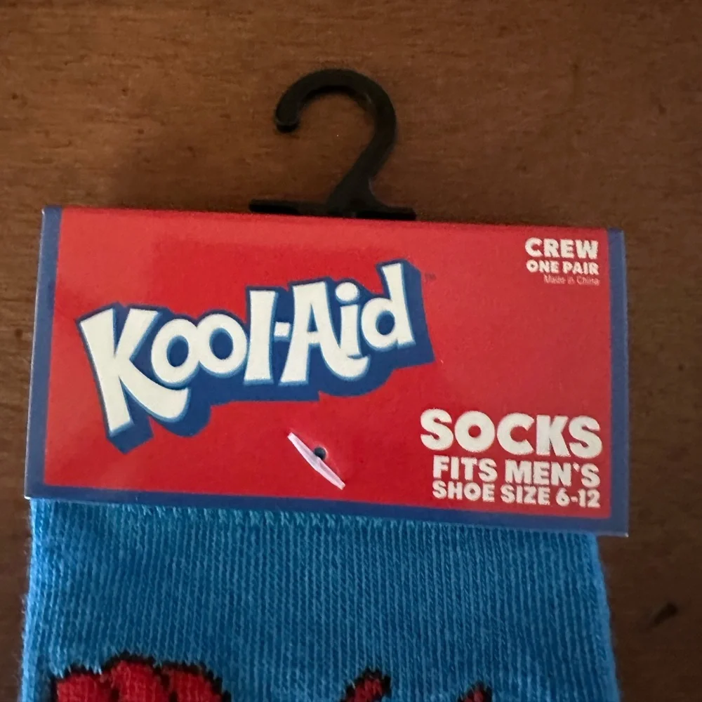🌵3/$15 Red Koolaid crew socks ( see description)